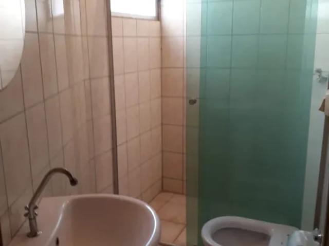 Vende se apartamento de 2 dormitorios 1 suite com sacada