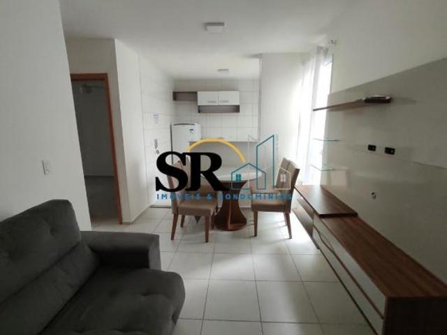 VENDE SE APARTAMENTO SEMI MOBILIADO NO CASTANHEIRAS R$ 240.000,00