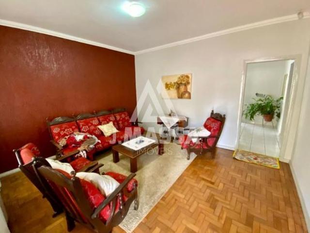 Vende se casa na Zona 01
