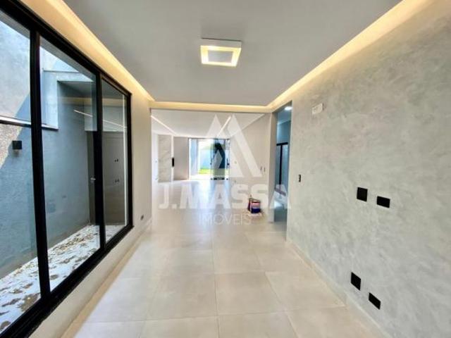 Vende se casa na Zona 02