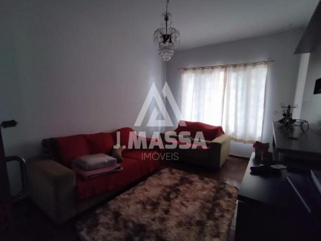 Vende se casa na Zona 02