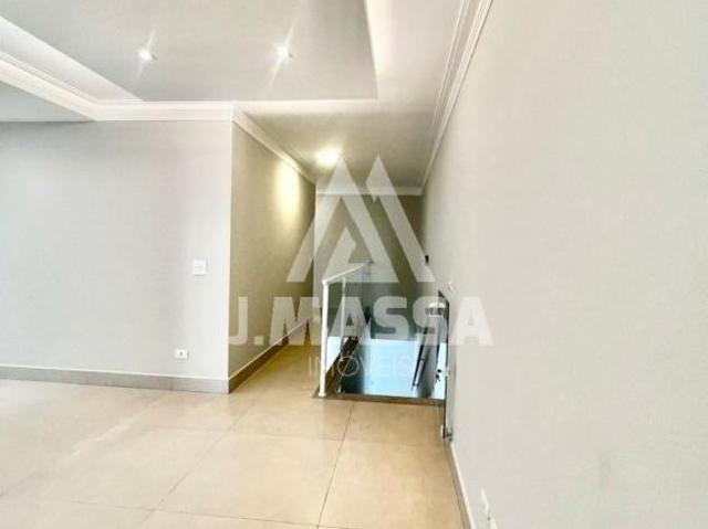 Vende se casa na Zona 02