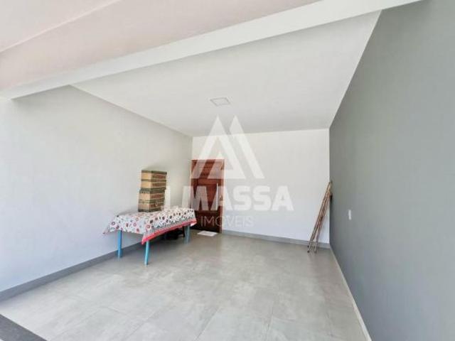 Vende se casa na Zona 04