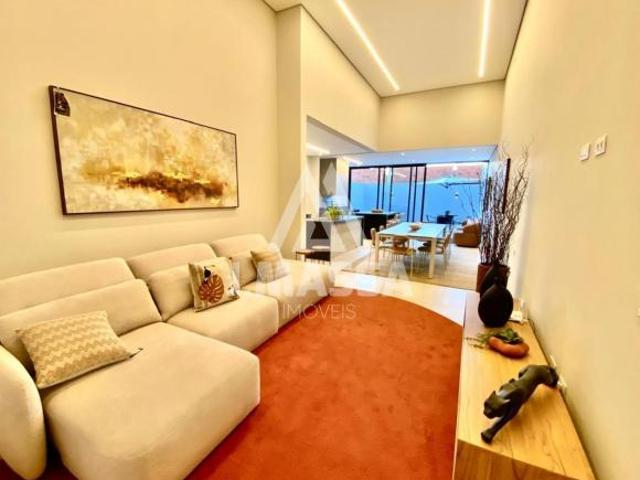 Vende se casa no Forest Hill