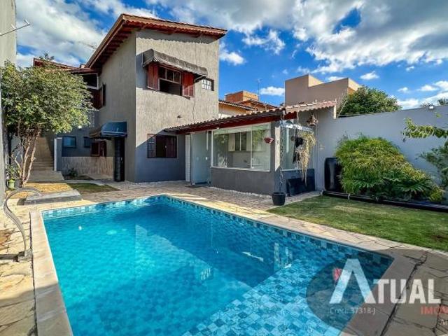 Vende se casa com piscina Atibaia
