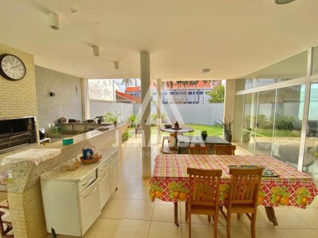 Vende se casa em Jussara