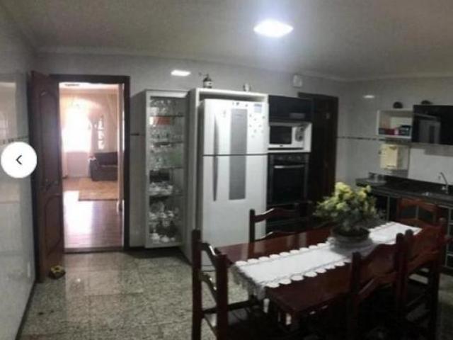 VENDE SE CASA ENTRADA + ASSUMIR PARCELAS