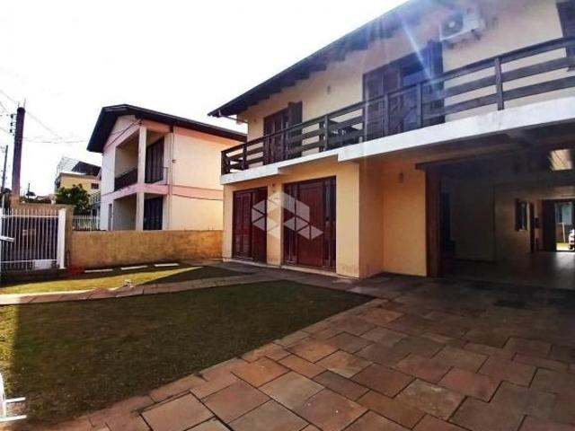 Vende se casa localizada no bairro São Bento, Bento Gonçalves RS