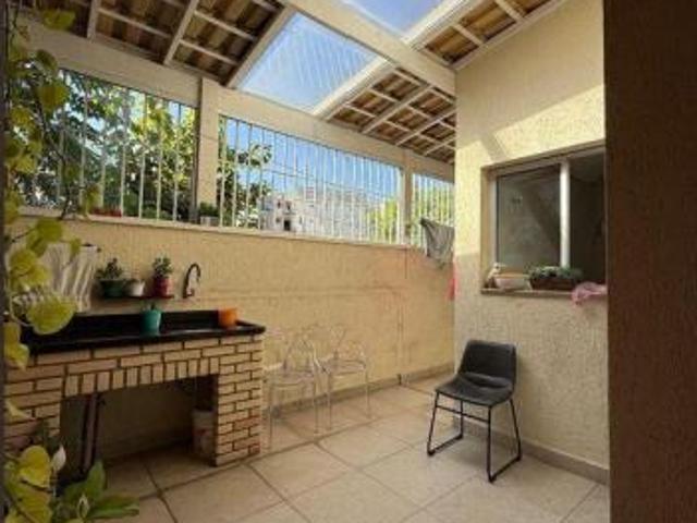 Vende se Casa 148M. 4 Dormitórios, 4 Vagas
