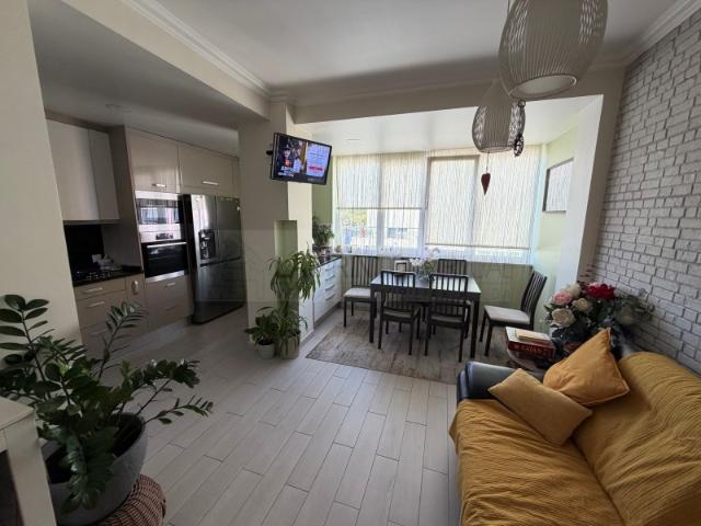 Apartamento T2 em Excelente Estado no Olival Basto, Odivelas A sua Nova Casa Espera por Si!