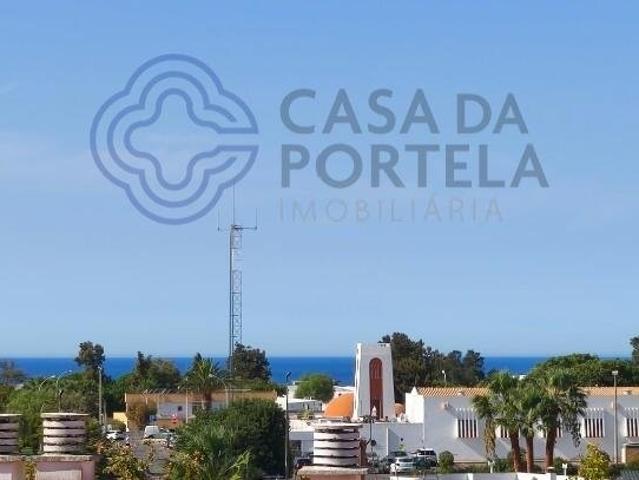 Vende se excelente T2 totalmente remodelado 75m² Albufeira e Olhos de Água