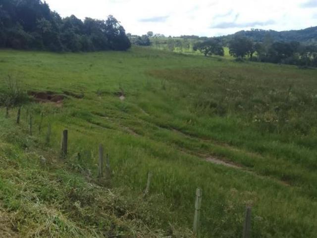 Vende se fazenda em Cássia dos Coqueiros SP