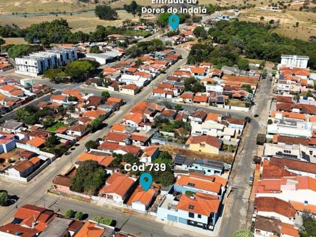 VENDE SE IMOVEL COM TERRENO ENORME EM LOCALIZACAO PRIVILEGIADA