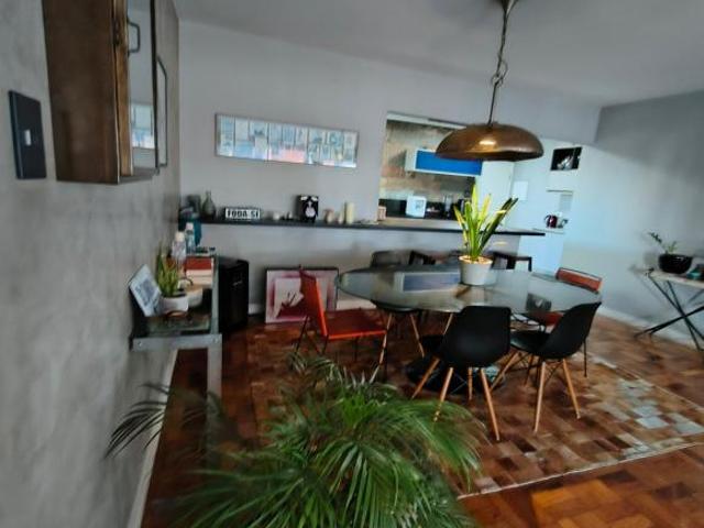 VENDE SE LINDO APARTAMENTO 155M2, 3 QUARTOS – TOTALMENTE REFORMADO COMPLETO!
