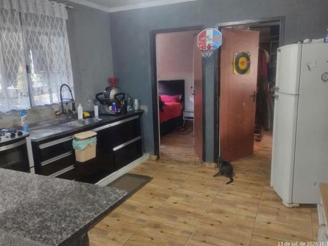 Vende se Lindo sobrado condomínio sete praias