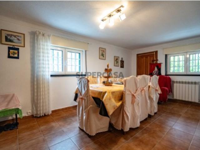 Vende se Moradia isolada T4 em Ranha de S. João