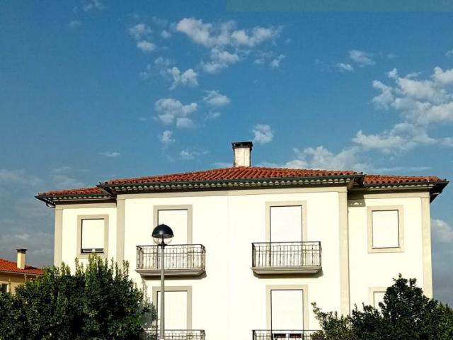 Vende se Moradia T4 em Mangualde