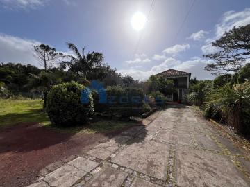 VENDE SE MORADIA T1+T1 LOCALIZADA NA MADALENA