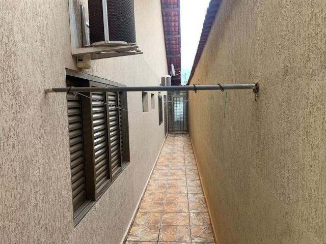 Vende Se Ou Alugue Lindo Sobrado No Bairro Ribeirânia