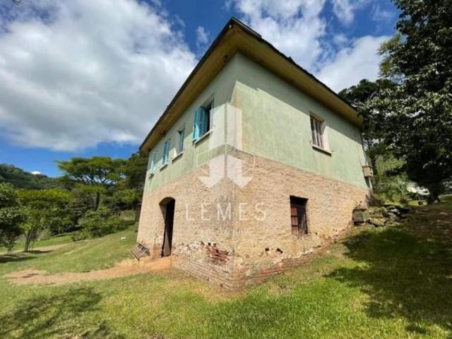 Vende se Propriedade Rural localizada em Monte Belo do Sul distante 5km da cida