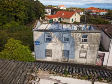 VENDE SE RUÍNA DE 2 PISOS EM SÃO ROQUE DO PICO