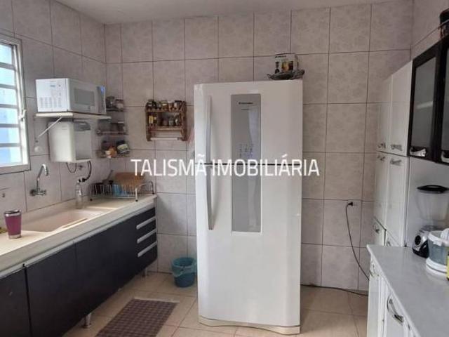 VENDE SE SOBRADO NO JARDIM RECORD