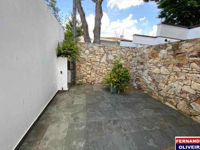 Vende se sobrado 3 dormitórios