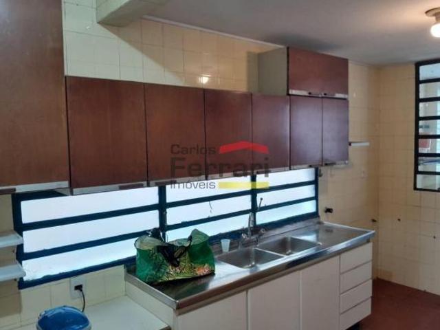 VENDE SOBRADO DE 4 DORMITÓRIOS E 4 VAGAS NO PACAEMBÚ