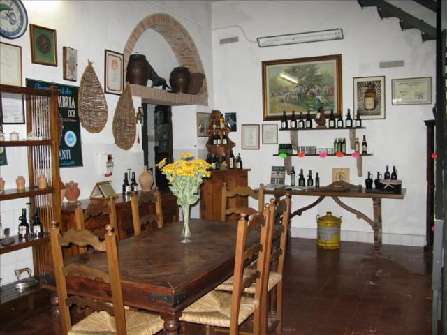 Stabile/Palazzo in vendita a Magione