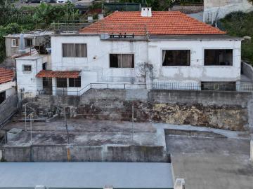 Vendem Se duas moradias geminadas de tipologia T2, por recup. 90m² Santa Luzia Funchal