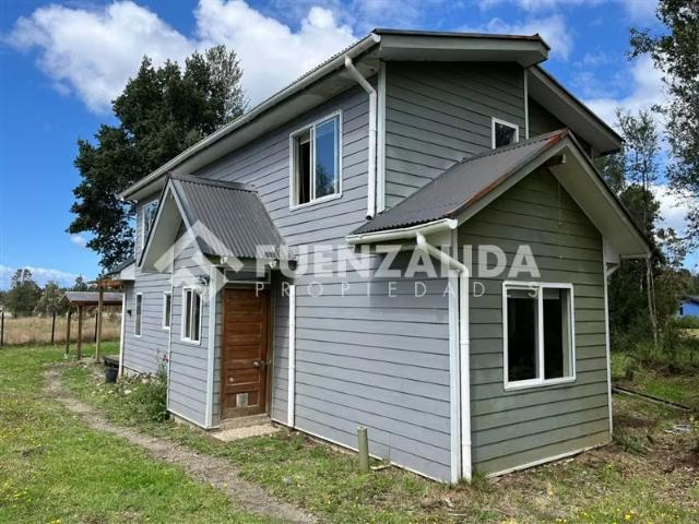 Vendemos 2 casas pareadas estilo townhouses en Puerto Varas | 3 dormitorios por 169000. 00 en Puerto Varas