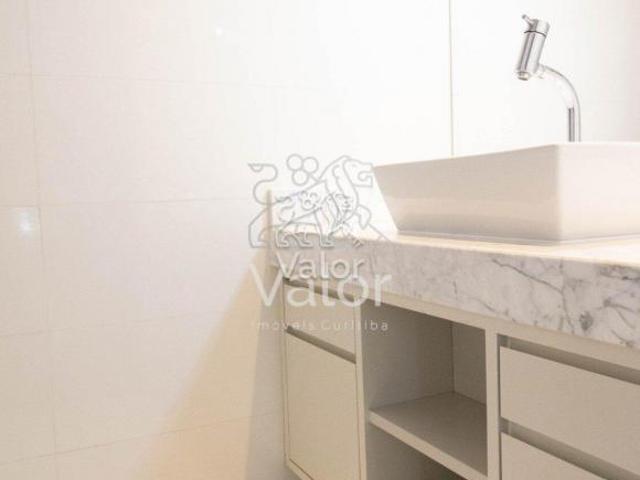 Vendendo Sobrado triplex em condomínio fechado co