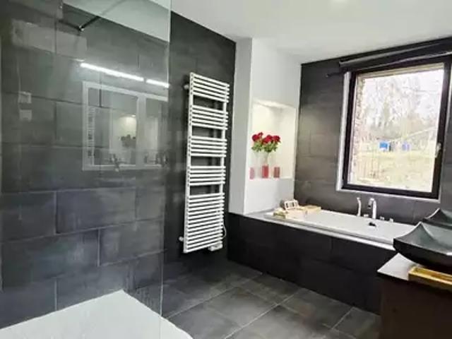 Vendegies sur Ecaillon 59213 Achat / Vente maison 8 pièces t8 au dernier étage cave