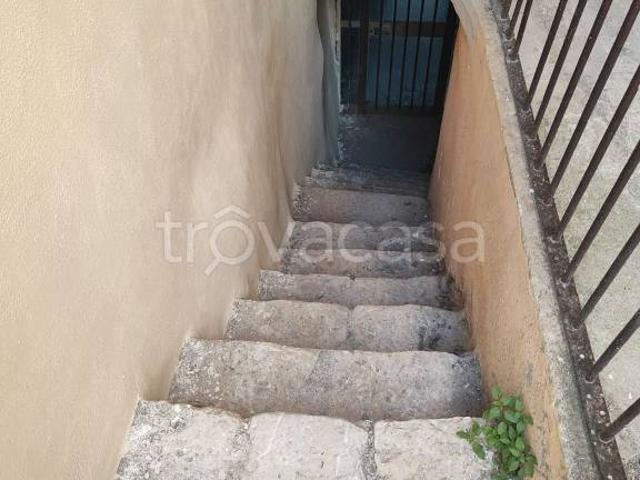 Vendesi monolocale a Candida via Castello, 55