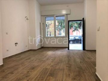 Vendesi monolocale a Casalecchio di Reno via Dante
