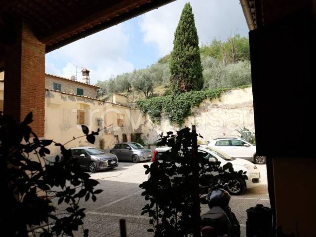 Vendesi open space a Carmignano