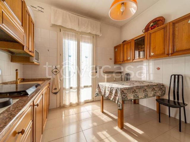 Vendesi attico/mansarda a Parma via Cletofonte Preti, Montanara Cinghio