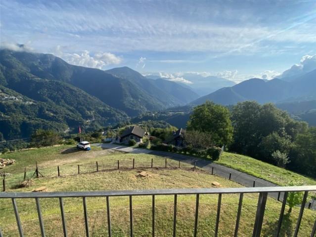 Vendesi a Moneto rustico con magnifica vista / Zu verkaufen charmantes Rustico mit schöner Aussicht