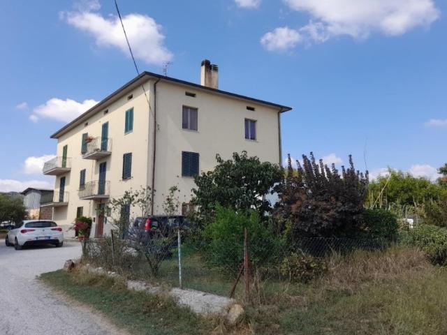 Vendesi appartamento a Marsciano