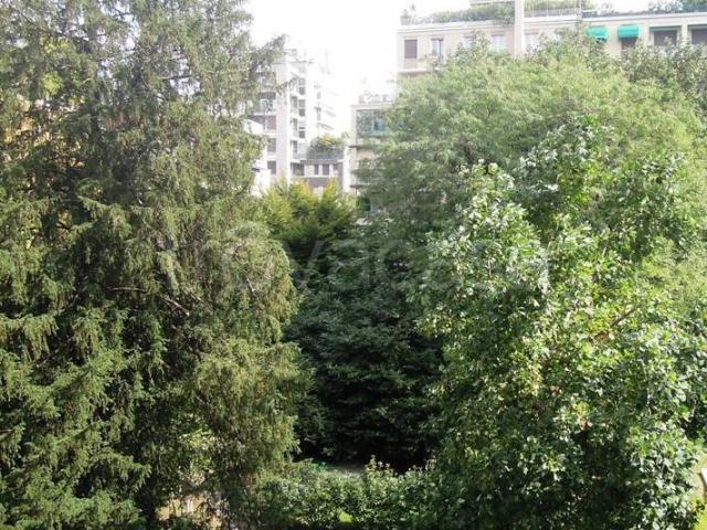 Vendesi appartamento a Milano via Pietro Mascagni, Palestro