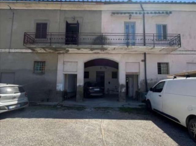 Vendesi appartamento a Montepulciano