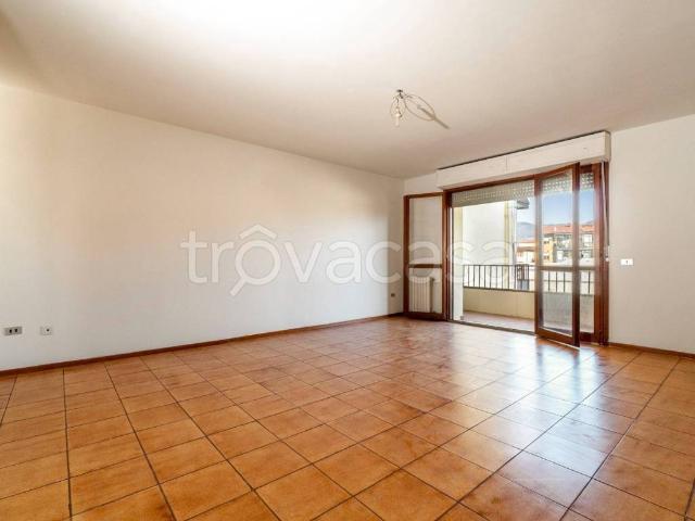 Vendesi appartamento a Oste, Montemurlo