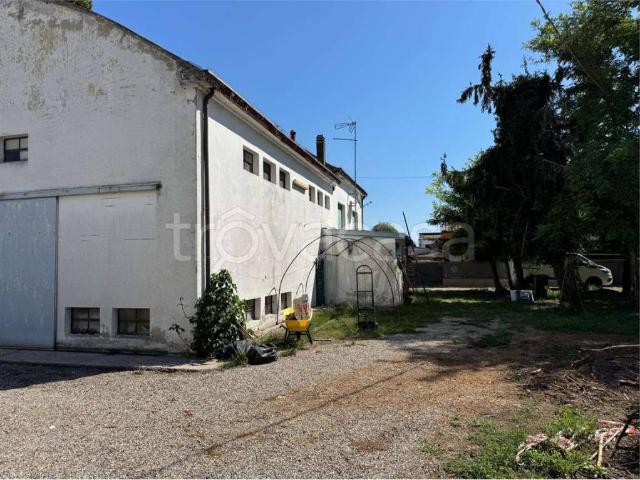 Vendesi appartamento a Bondeno via virgigliana