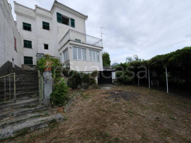 Vendesi appartamento a Bracco, Moneglia