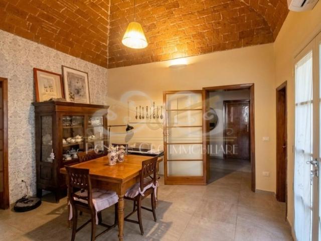 Vendesi appartamento a Cascina