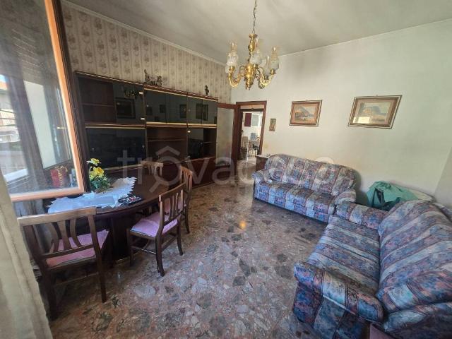 Vendesi appartamento a Casellina, Scandicci