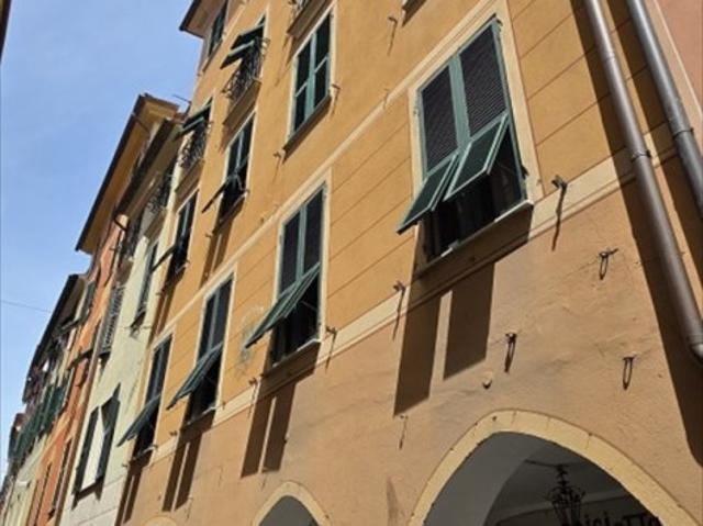 Vendesi appartamento a Chiavari