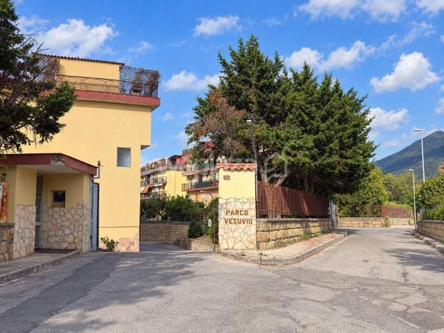 Vendesi appartamento a Ercolano via Barcaiola, 22/a