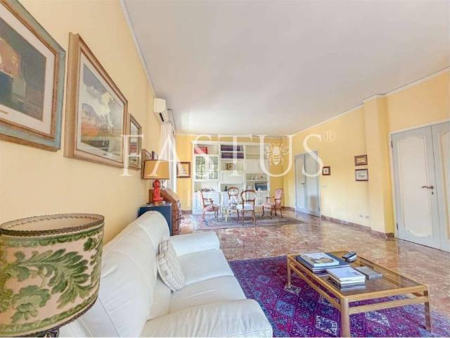 Vendesi appartamento a Firenze via piagentina, 1, Beccaria Colombo