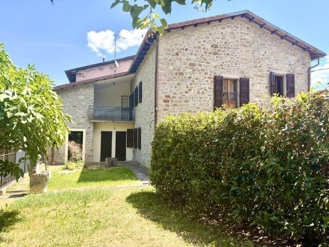 Vendesi appartamento a Gaggio Montano, Rocca Pitigliana